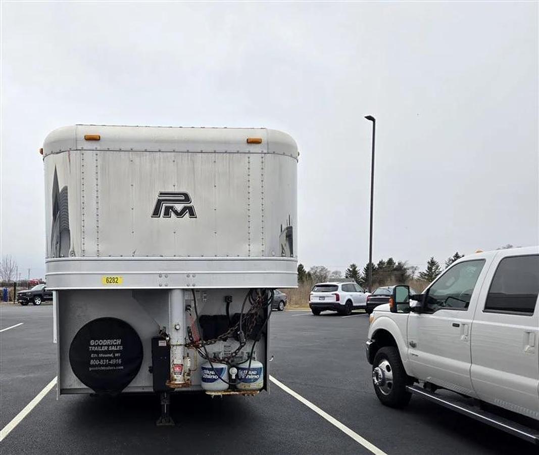 Used 2012 Platinum Coach 3 Horse LQ