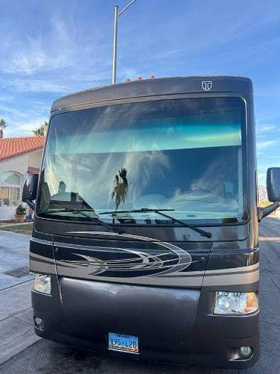 Used 2014 Thor Motor Coach Palazzo