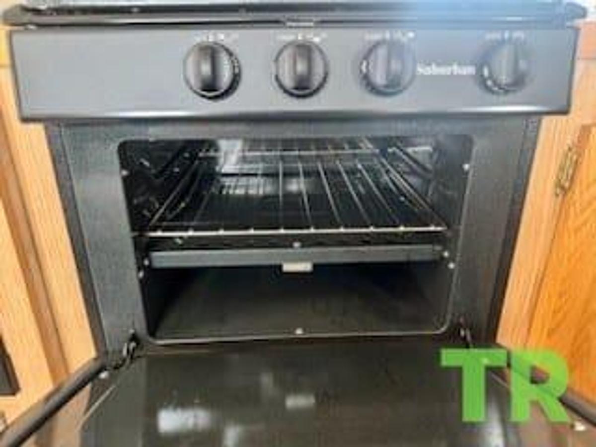 Used 2005 E-Z Frontier Travel Trailer