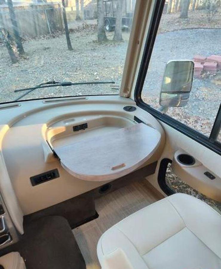 Used 2022 Winnebago Adventurer 29B Class A Motorhome