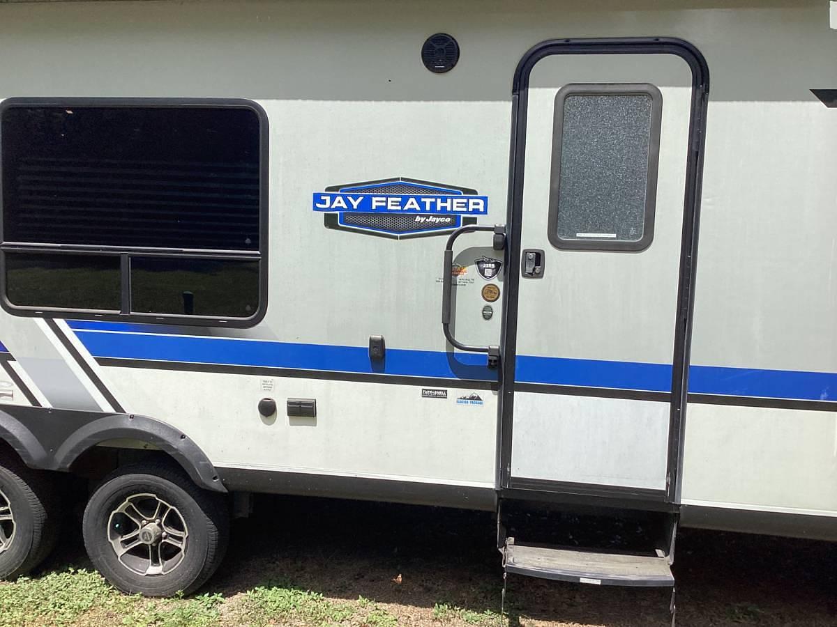 Used 2019 Jayco Feather