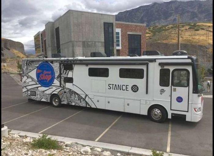 Used 2012 Fleetwood Discovery 40G