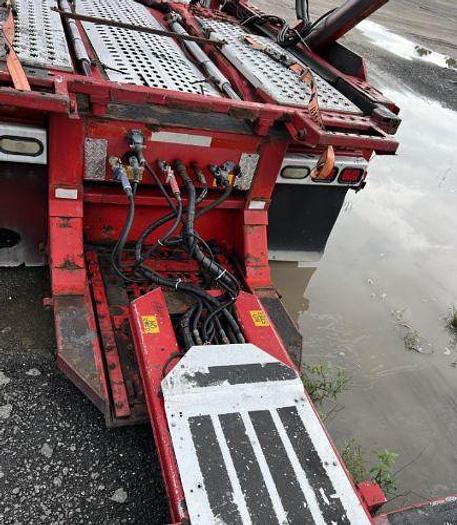 Used 2012 Peterbilt 388 Car Hauler