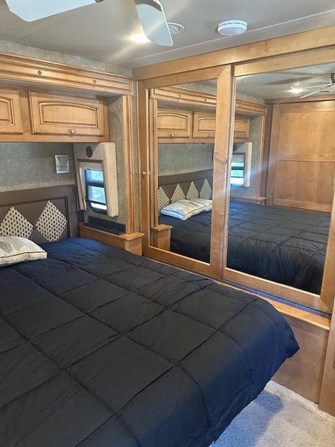 Used 2014 Winnebago Journey 34B Class A Motorhome