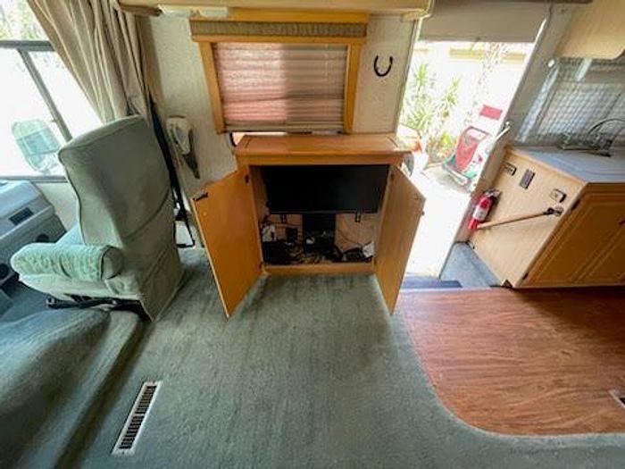 Used 1999 Itasca Suncruiser 35C