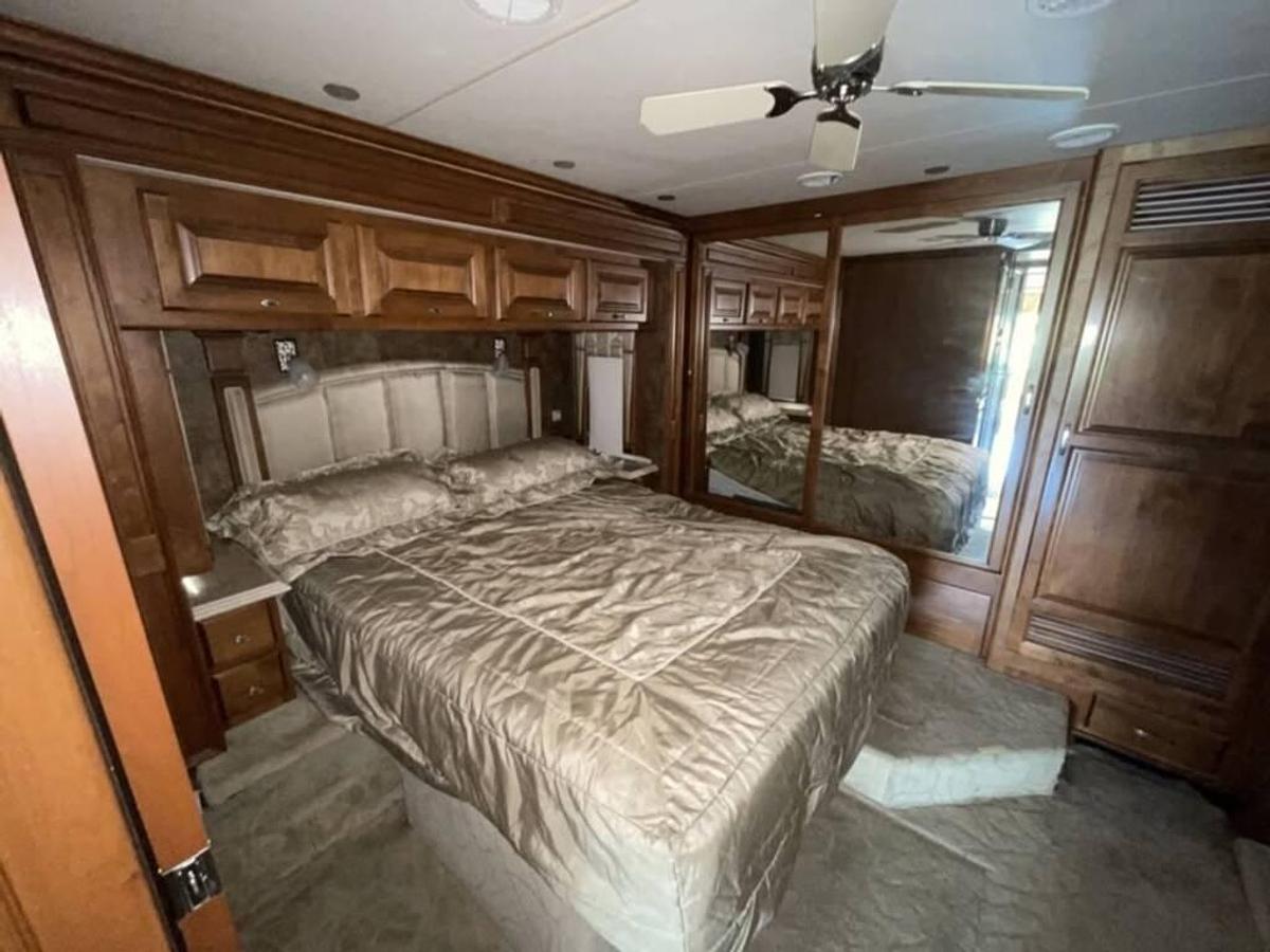 Used 2011 Tiffin Phaeton 40QKH