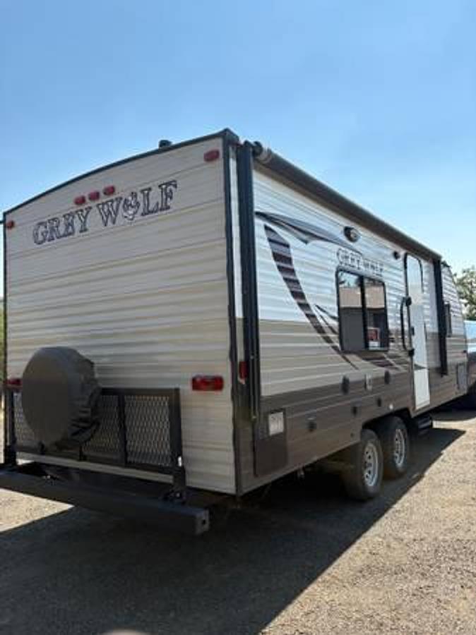Used 2015 Forest River Grey Wolf Rv 23" Travel Trailer