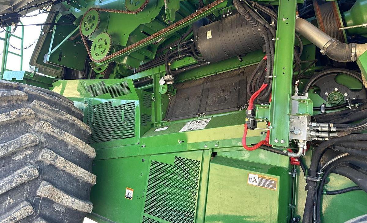 Used 2023 John Deere S790