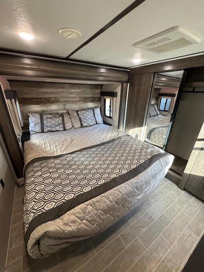 Used 2020 Keystone Montana High Country 385BR Fifth Wheel