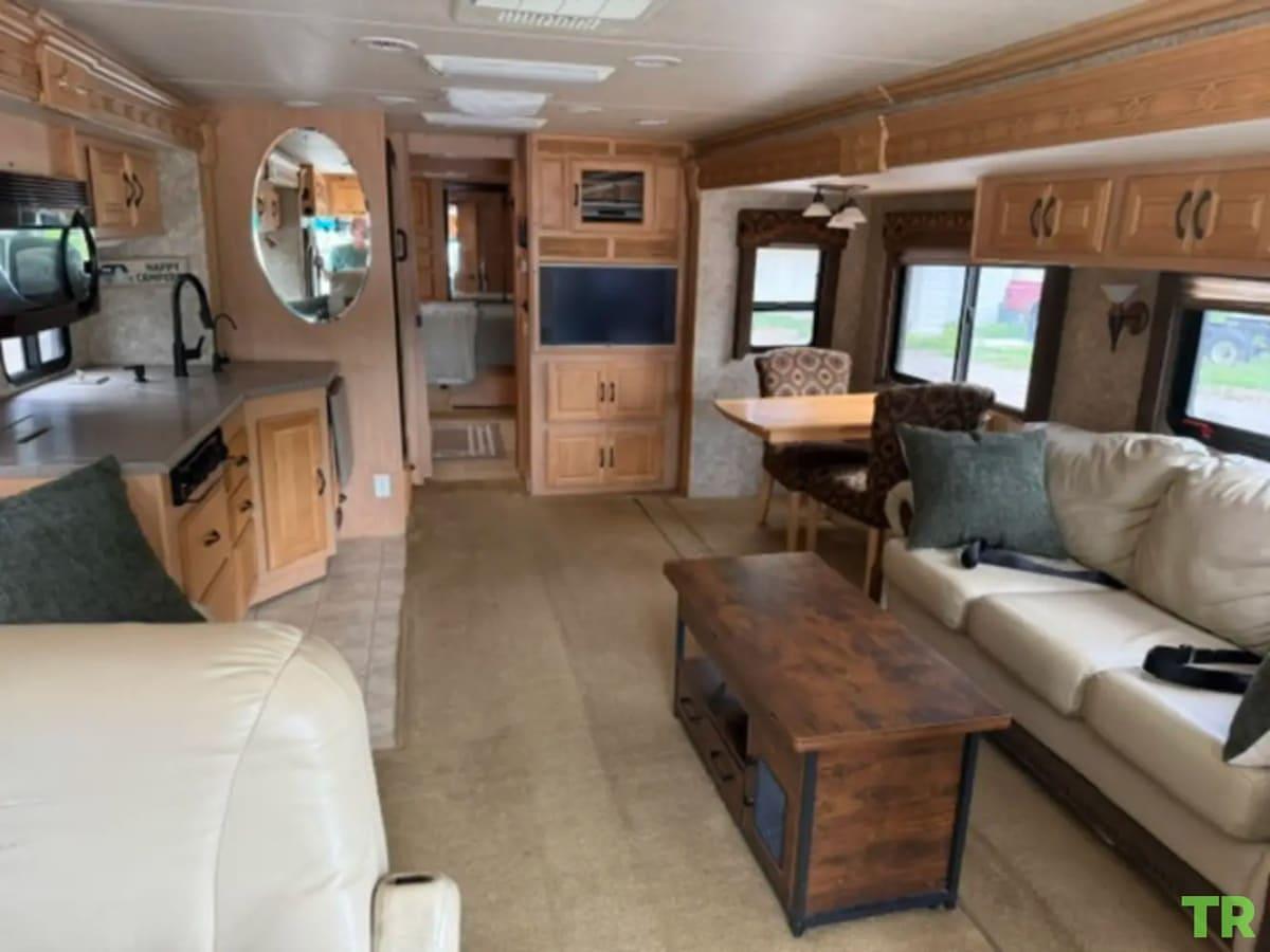 Used 2006 Coachmen Sportscoach Encore 40TS