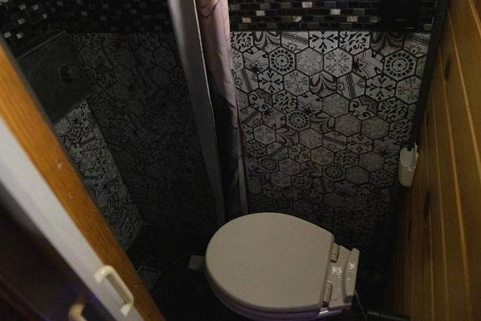 Used 2007 Freightliner FS-65 Digital Nomad Skoolie Motorhome