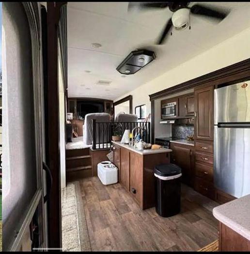 Used 2017 Forest River Salem Hemisphere Lite 372RD