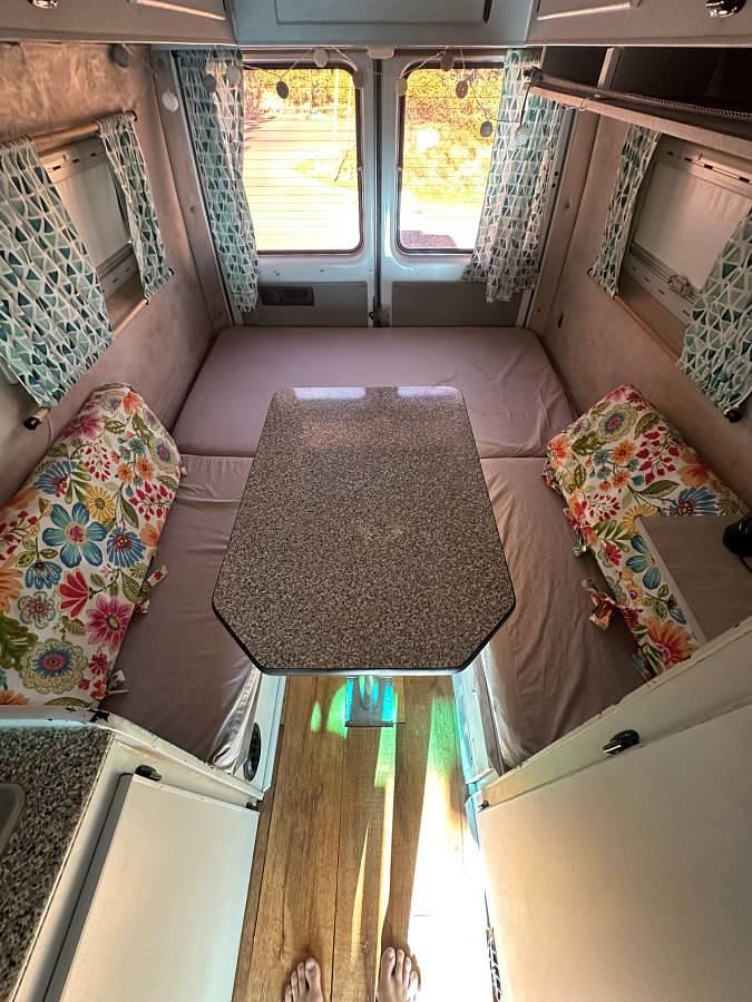 Used 2002 Mercedes-Benz / Freightliner