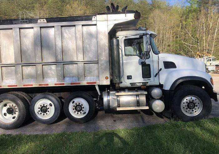 Used 2006 Mack Granite CV713