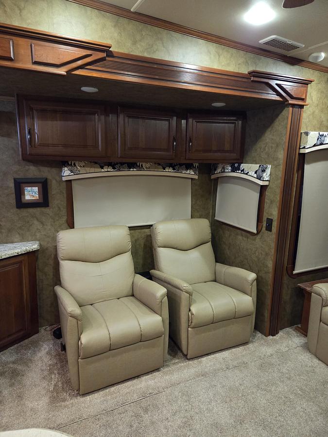 Used 2014 Redwood 36FB and 2014 Ford F350