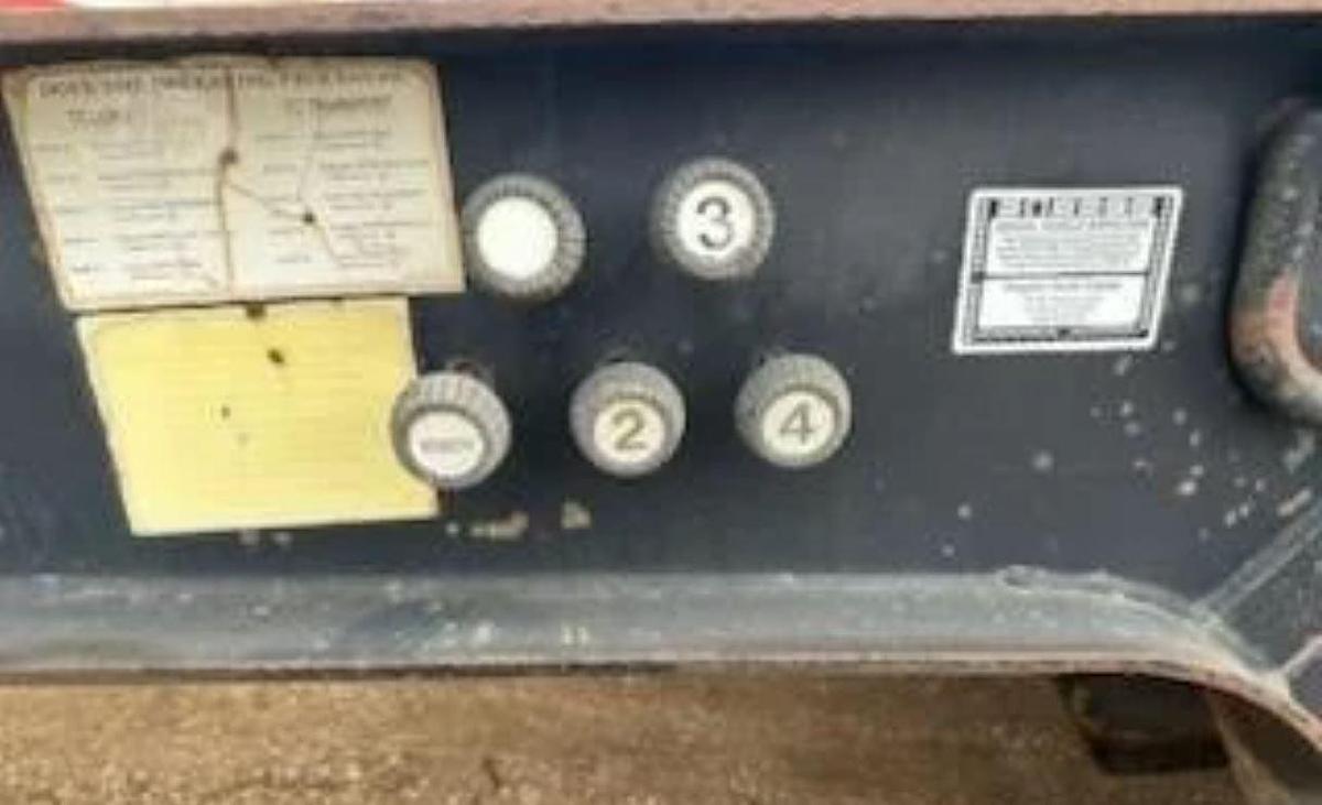 Used 1997 Trail King TK100HDG