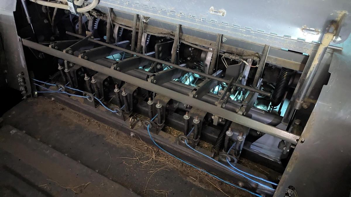 Used 2019 MASSEY FERGUSON 2270XD Large Square Baler