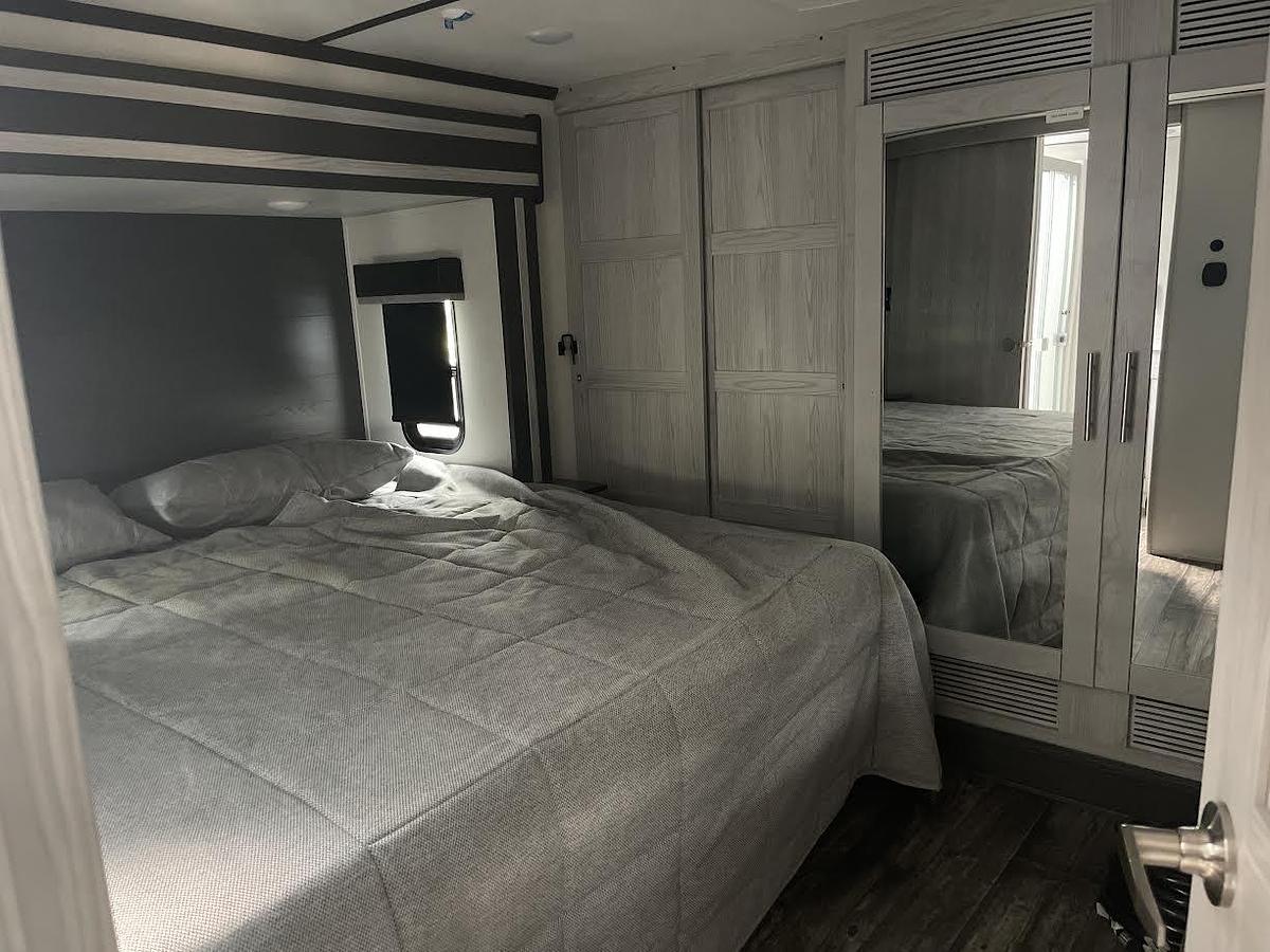 Used 2022 Keystone Fuzion 373 Fifth Wheel Toy Hauler