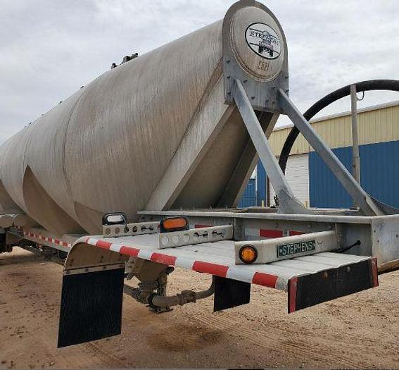 Used 2016 Stevens 42ft Dry Bulk Tank Trailer