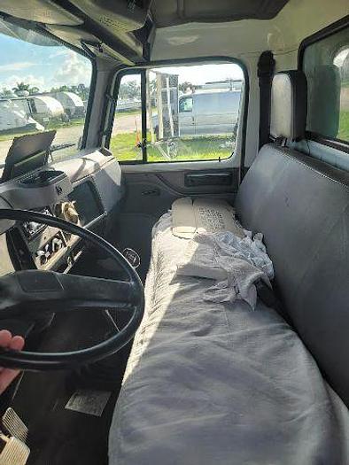 Used 1999 INTERNATIONAL 4700 Moving Van