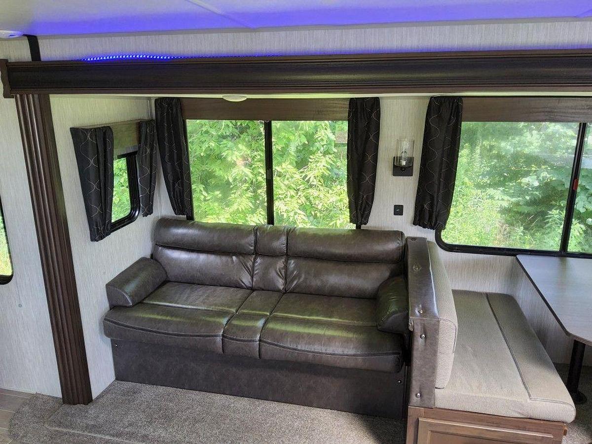 Used 2021 Forest River Cherokee 274VFK