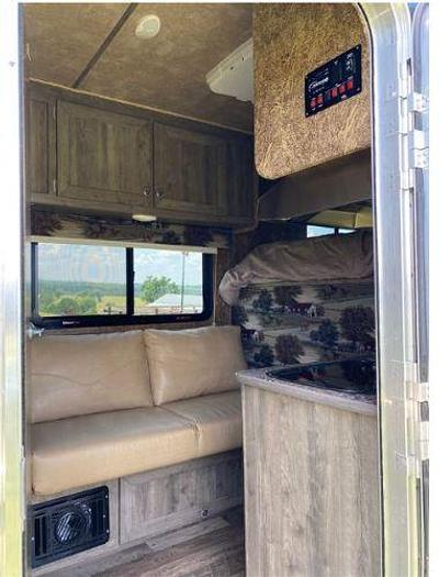 Used 2021 Harmar Dixie Outlaw Horse Trailer With Living Quarters