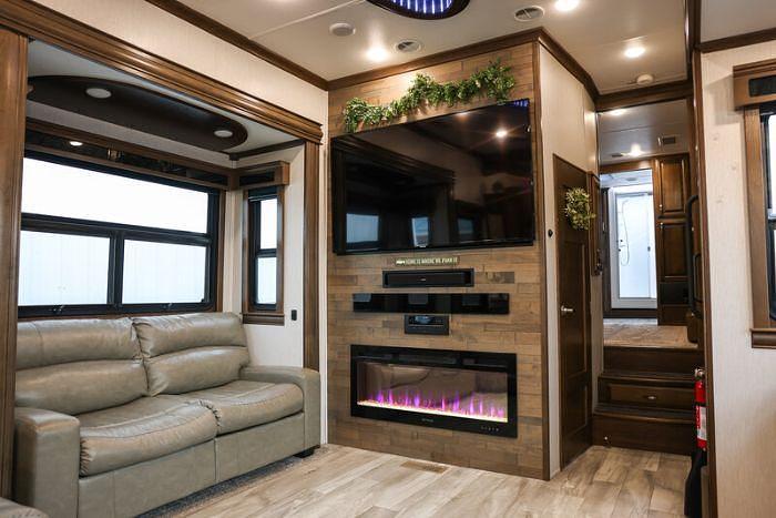 Used 2020 Forest River Riverstone 39RKFB