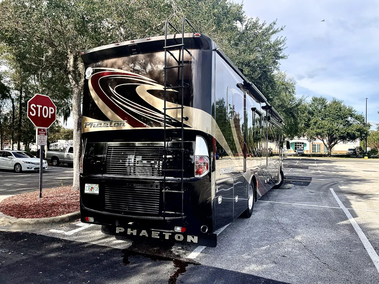 Used 2015 Tiffin Phaeton 40QTH