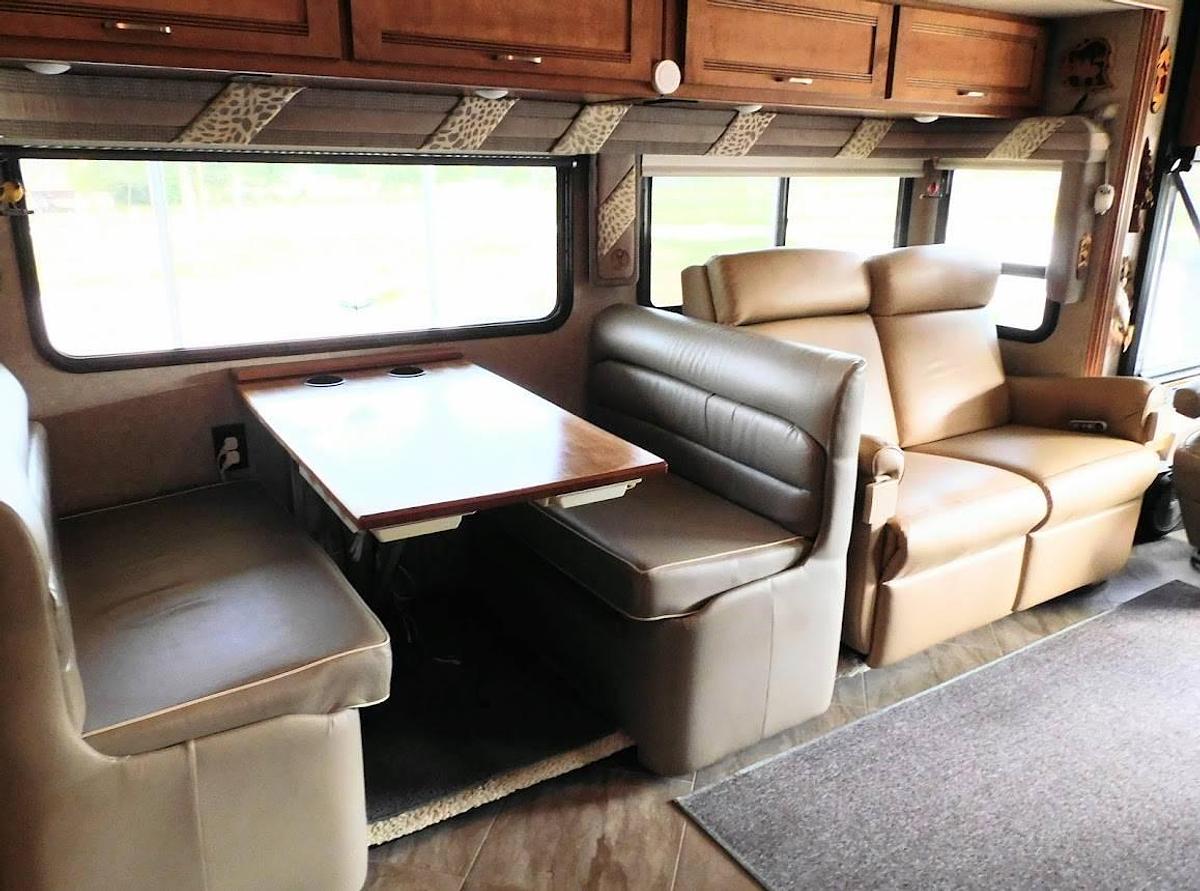 Used 2018 Winnebago Forza 34T