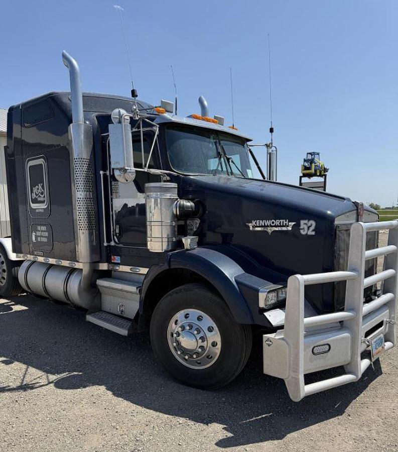 Used 2005 KENWORTH T800