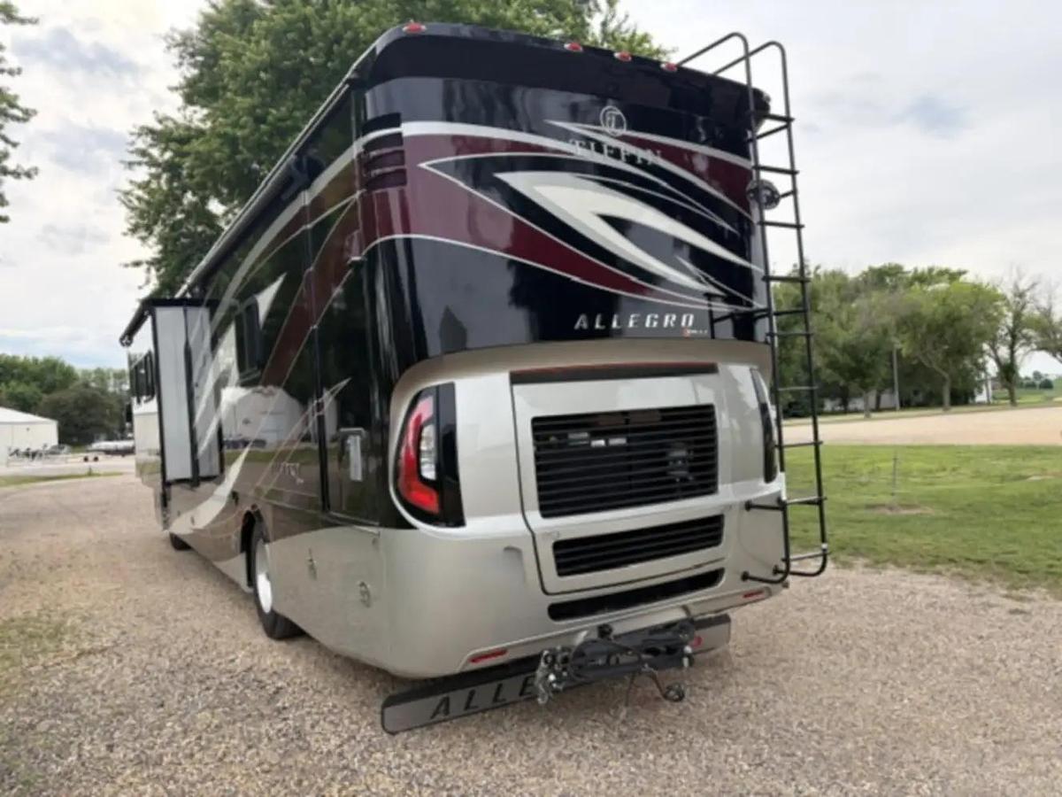 Used 2019 Tiffin Allegro Red 37PA