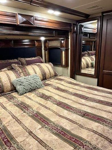 Used 2015 American Coach American Revolution 42T