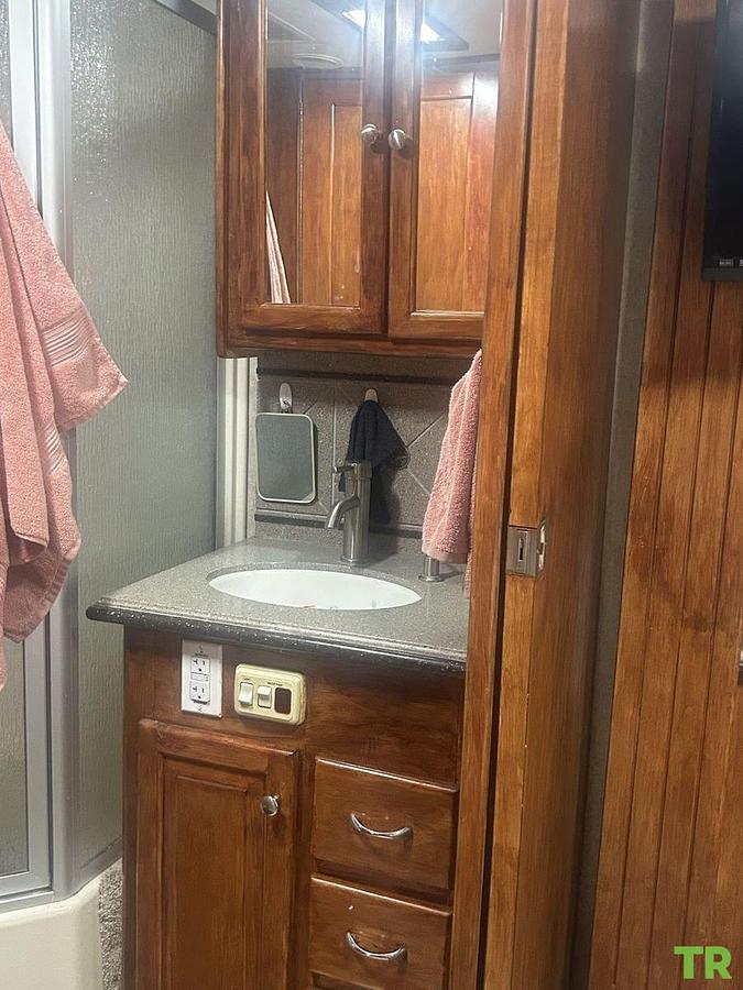 Used 2007 Tiffin Phaeton 40QSH Class A Diesel Motorhome