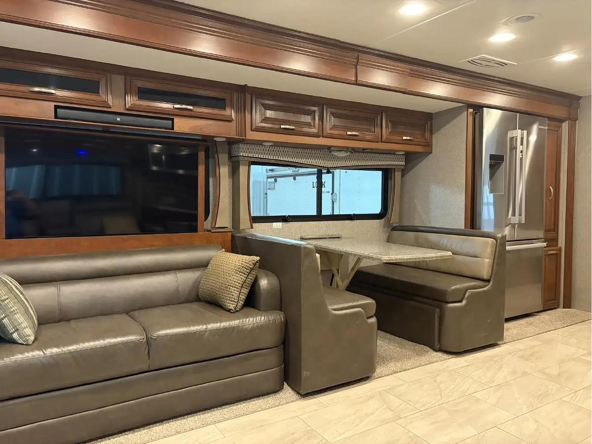 Used 2019 Forest River Berkshire XL 40D