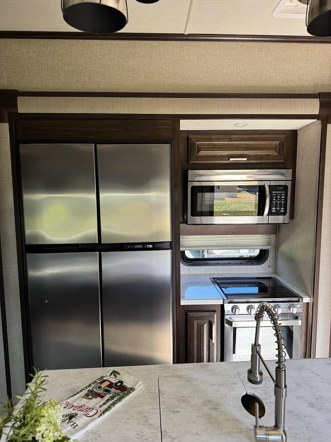 Used 2020 Grand Design Momentum 381M Toy Hauler'