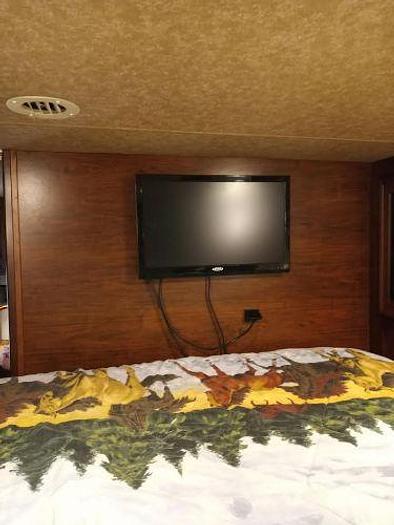 Used 2016 Bison Premier 4 Horse Trailer with Living Quarters