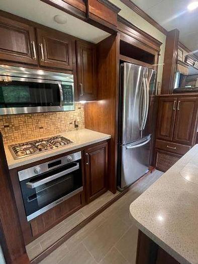 Used 2018 Keystone Alpine 3701FL