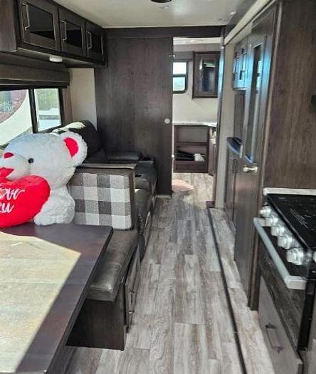 Used 2022 Grand Design Transcend Xplor 260RB