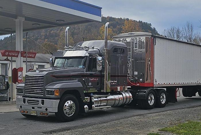 Used 2018 Mack Pinnacle CHU600