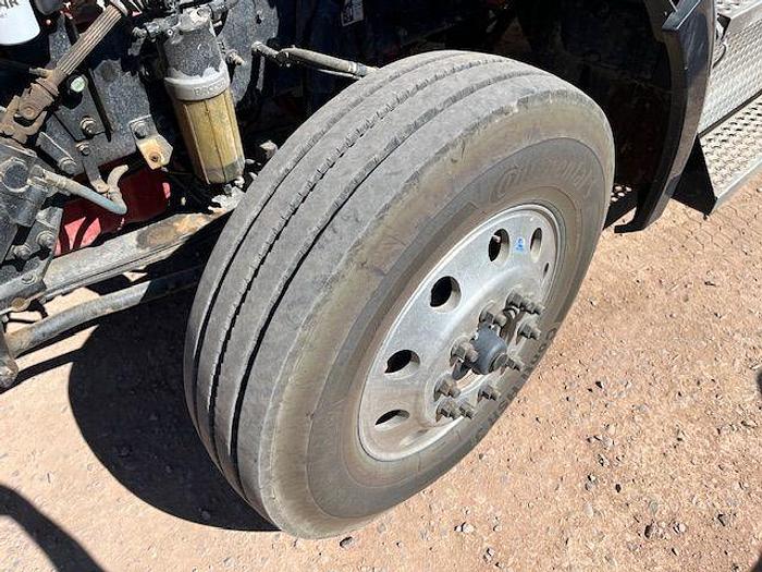 Used 2022 KENWORTH T880