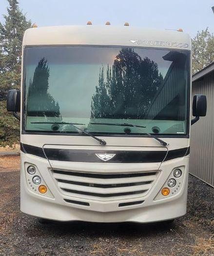 Used 2018 Fleetwood Flair LXE 30U