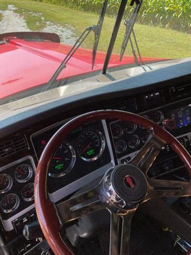 Used 2018 KENWORTH W900L