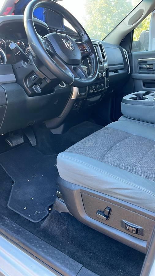 Used 2015 Ram 3500 SLT 4X4 Hemi V8 Crew Cab