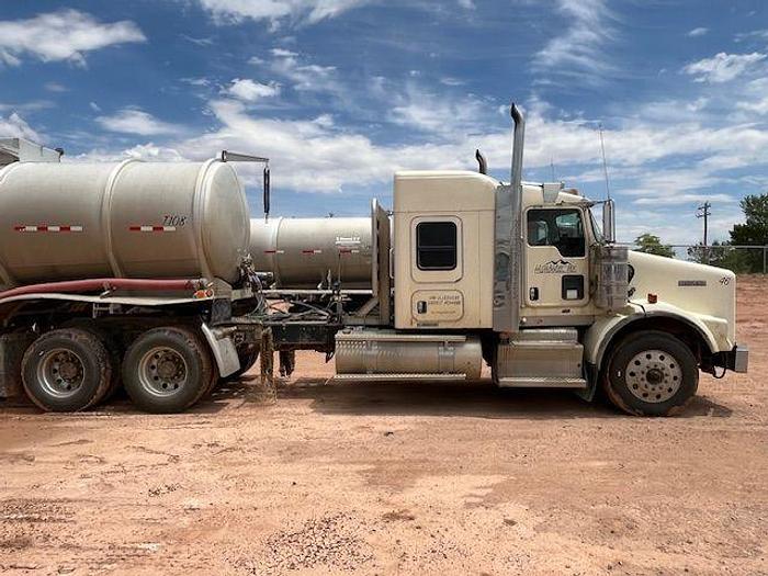 Used 2013 KENWORTH T800