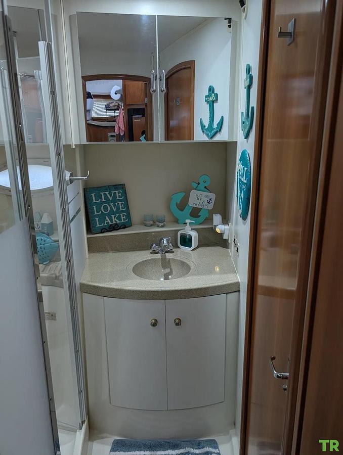 Used 2002 Carver 346 Motor Yacht