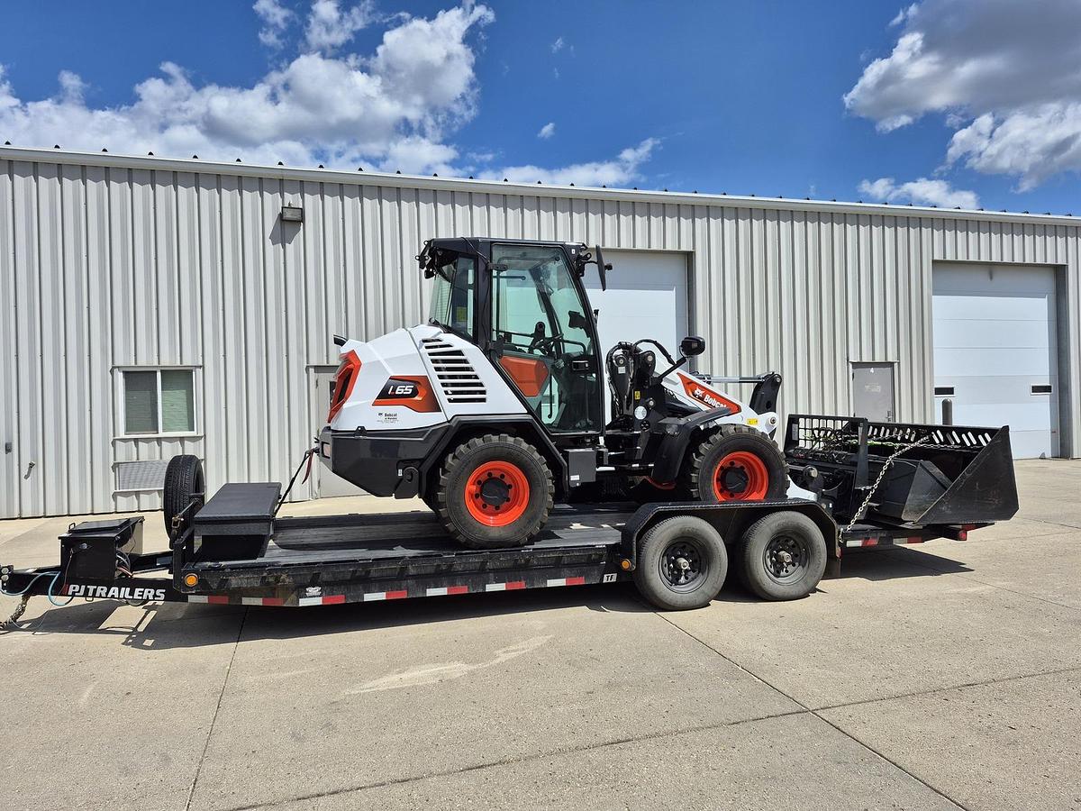 Used 2024 Bobcat L65