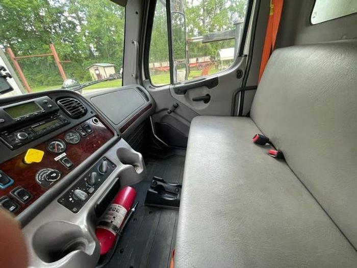 Used 2016 Freightliner M2 Refrigerated Box Truck