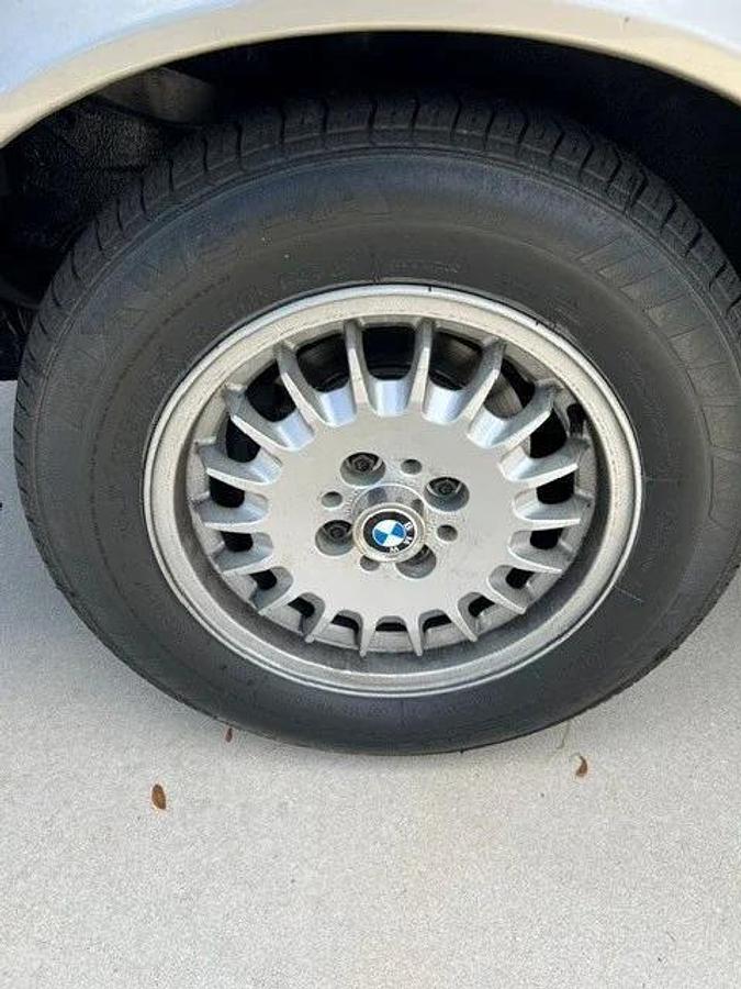 Used 1990 BMW 325i Sedan