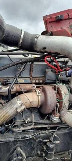 Used 2004 Freightliner Classic XL