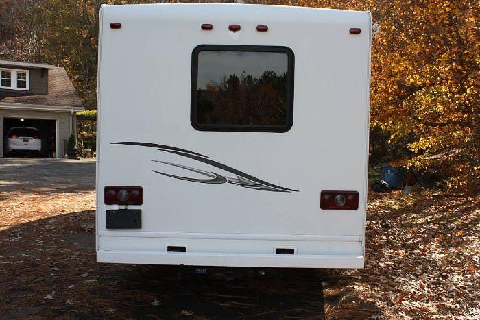 Used 2014 Thor Motor Coach Freedom Elite 31L